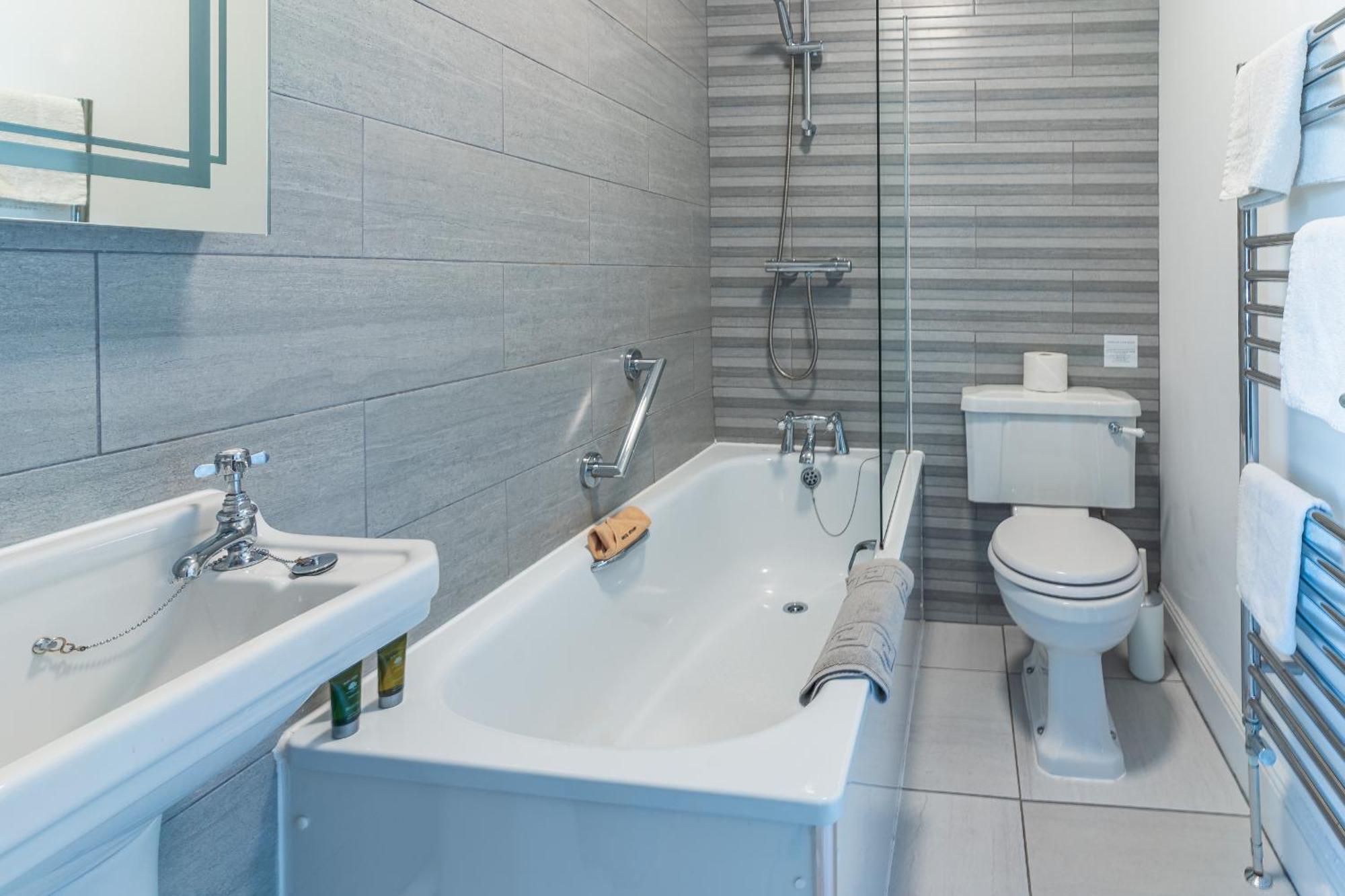 Rooms At The Highcliffe Aberporth Ngoại thất bức ảnh
