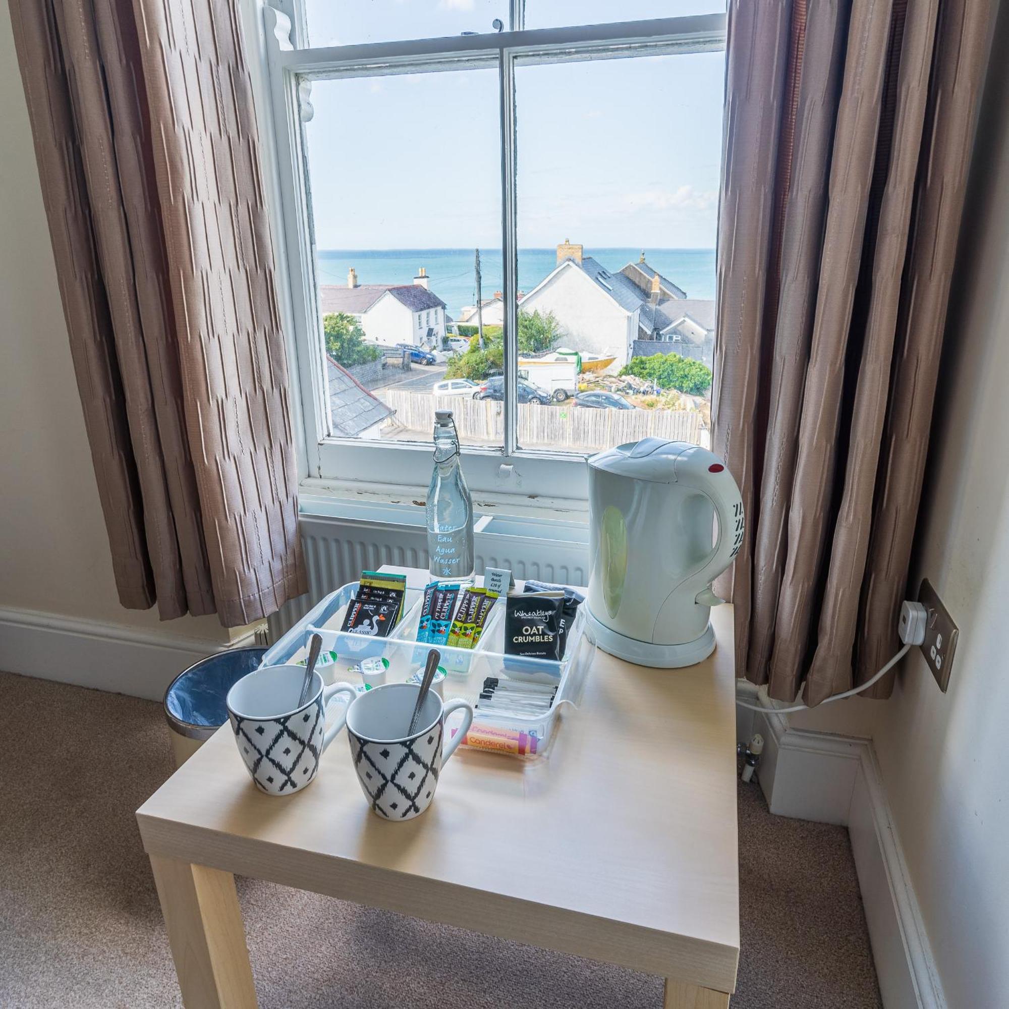 Rooms At The Highcliffe Aberporth Ngoại thất bức ảnh