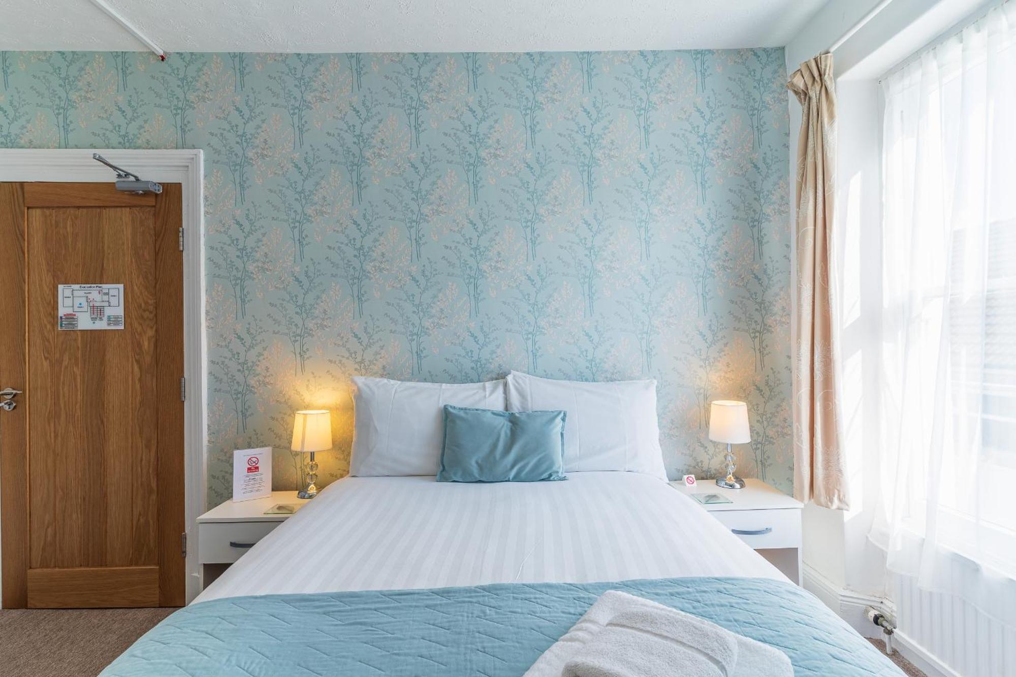 Rooms At The Highcliffe Aberporth Ngoại thất bức ảnh