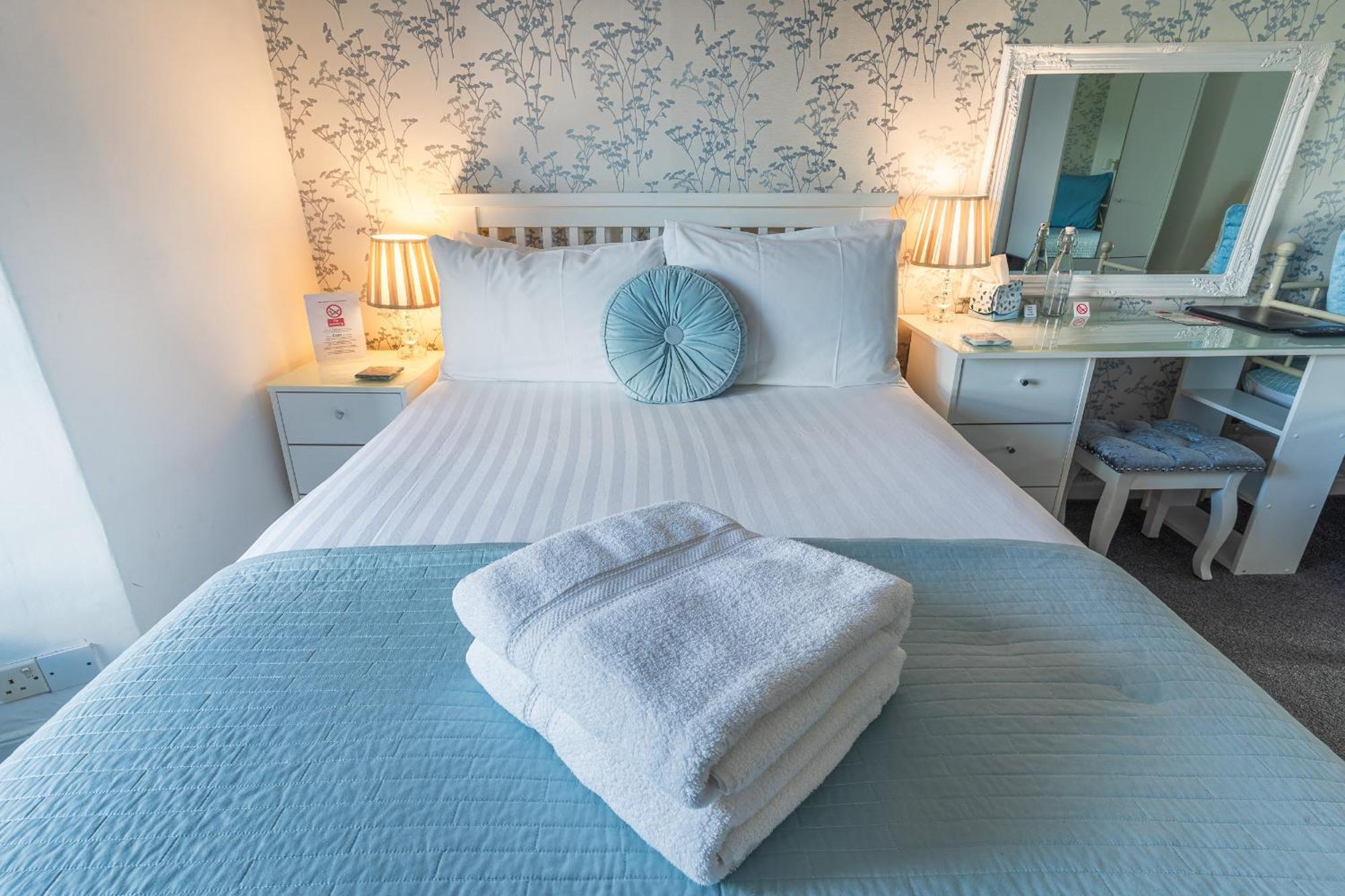 Rooms At The Highcliffe Aberporth Ngoại thất bức ảnh