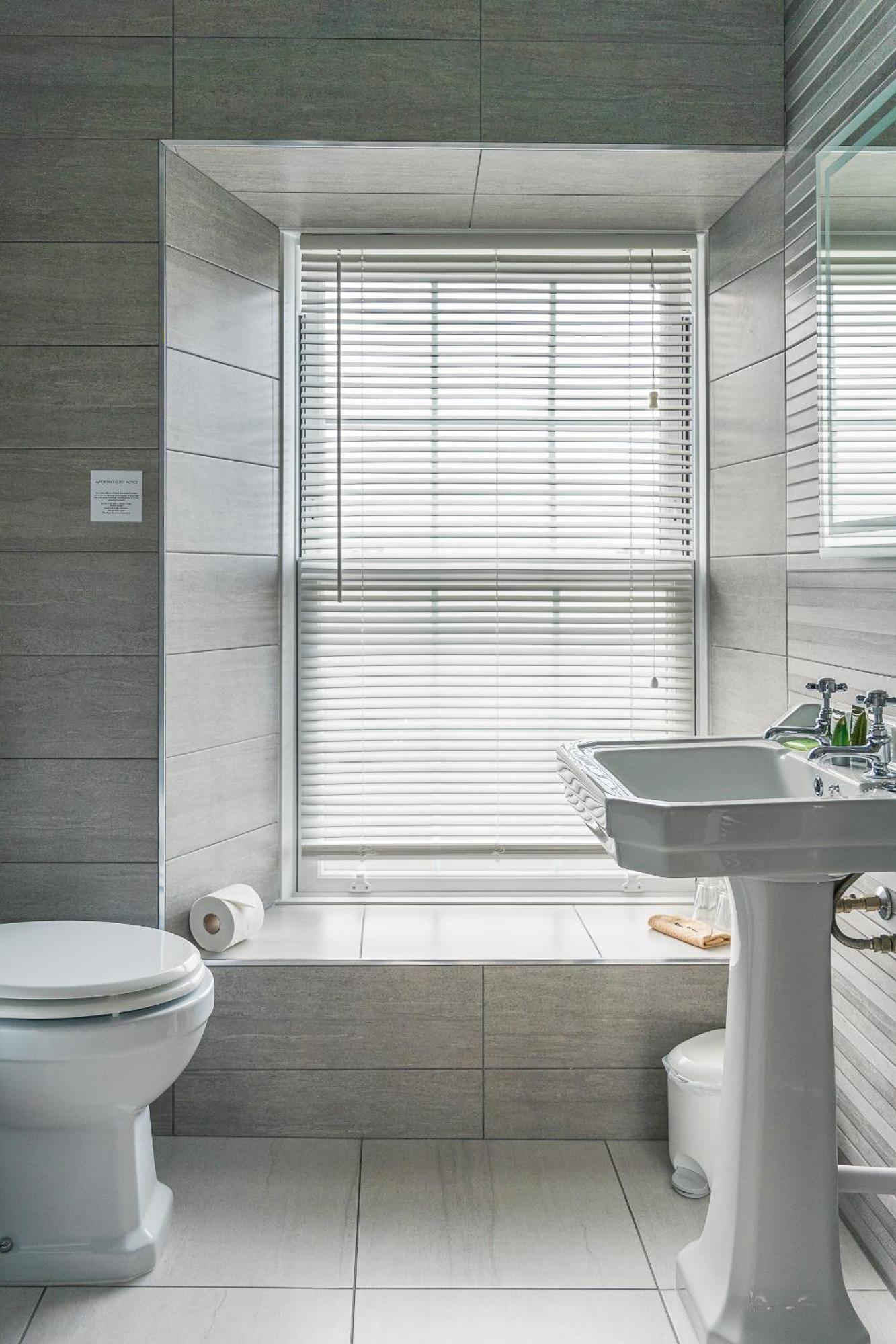 Rooms At The Highcliffe Aberporth Ngoại thất bức ảnh